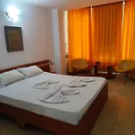 Hotel Traian ホテル 3*